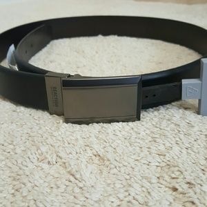 Kenneth Cole Reaction Men's reversible belt
